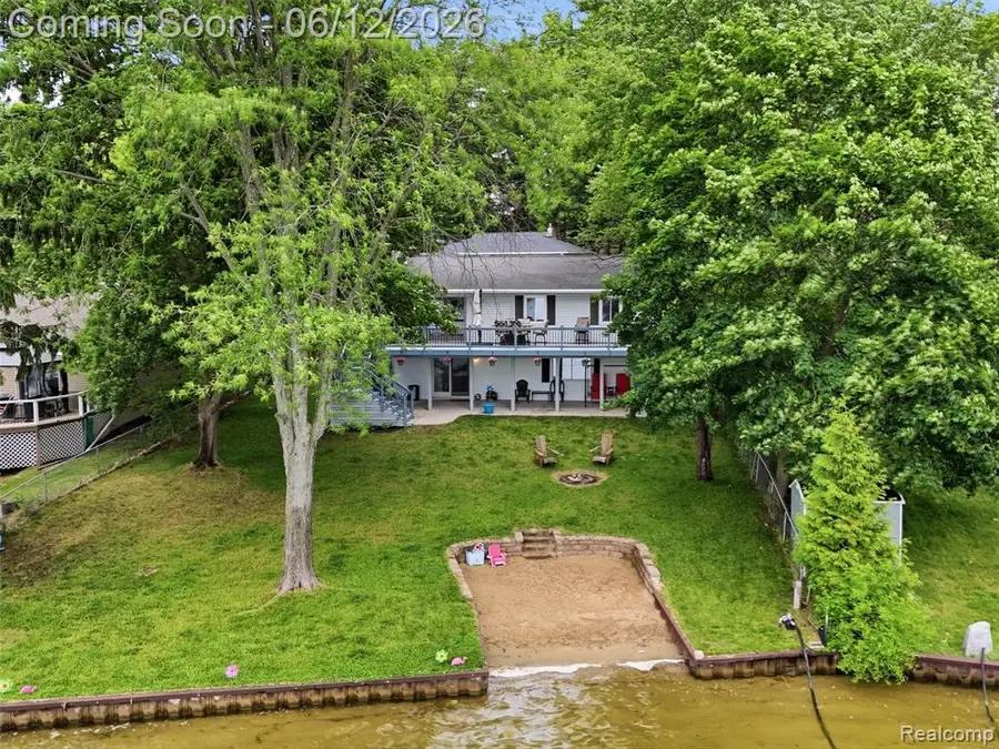 258 Lakeside, Howell, MI 48843 - #2