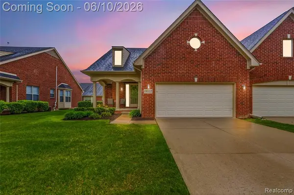 19322 Linwood #70, Clinton Township, MI 48038