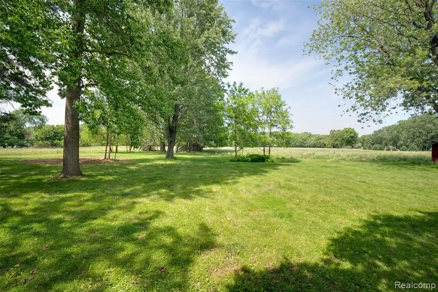 607 E King, Corunna, MI 48817 - #2