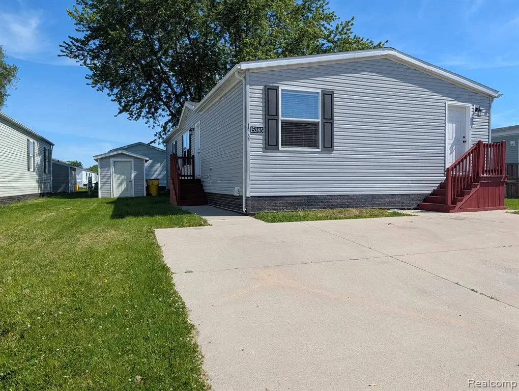 15385 Cartier, Clinton Township, MI 48038 - #1