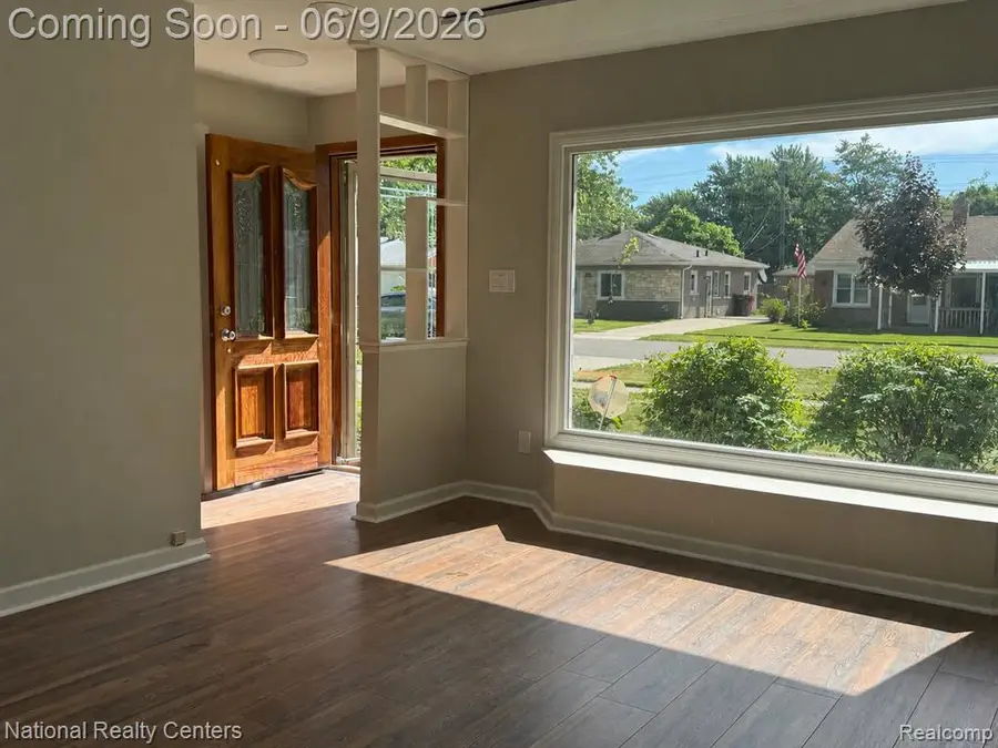 28111 Brentwood, Southfield, MI 48076 - #2