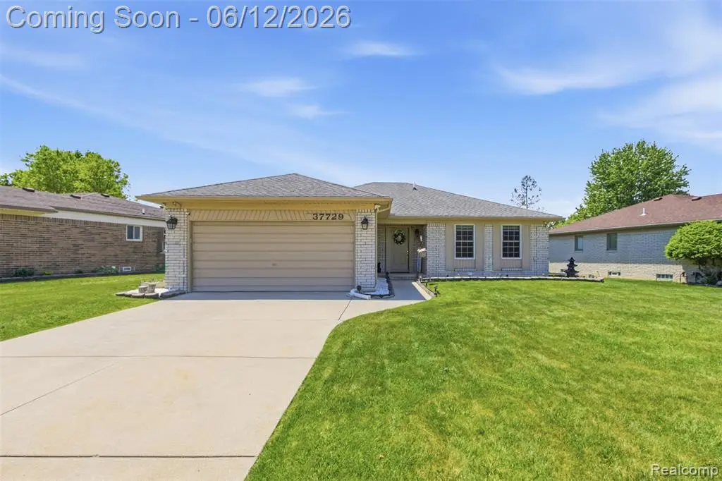37729 Fieldcrest, Sterling Heights, MI 48312 - #1
