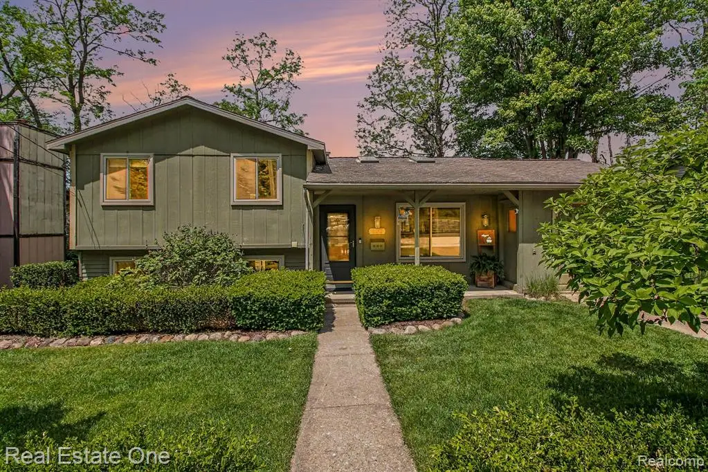 520 W Huron, Milford, MI 48381 - #1