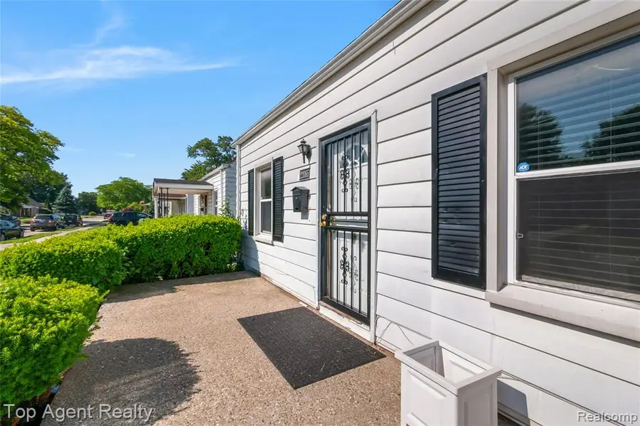 22085 Rausch, Eastpointe, MI 48021 - #2