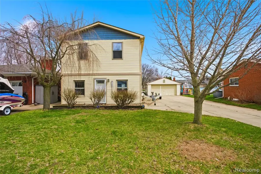 37886 Sunnybrook, Harrison Township, MI 48045 - #2