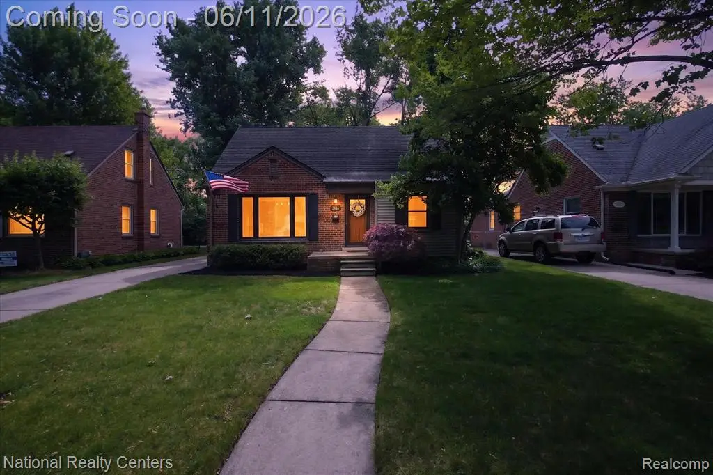 2436 N Vermont, Royal Oak, MI 48073 - #1