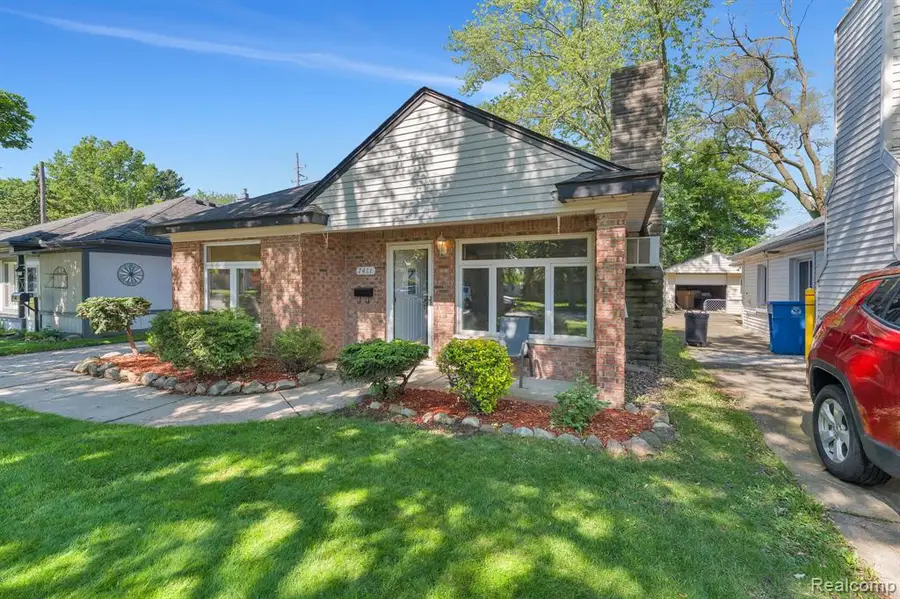7411 N Vernon, Dearborn Heights, MI 48127 - #3