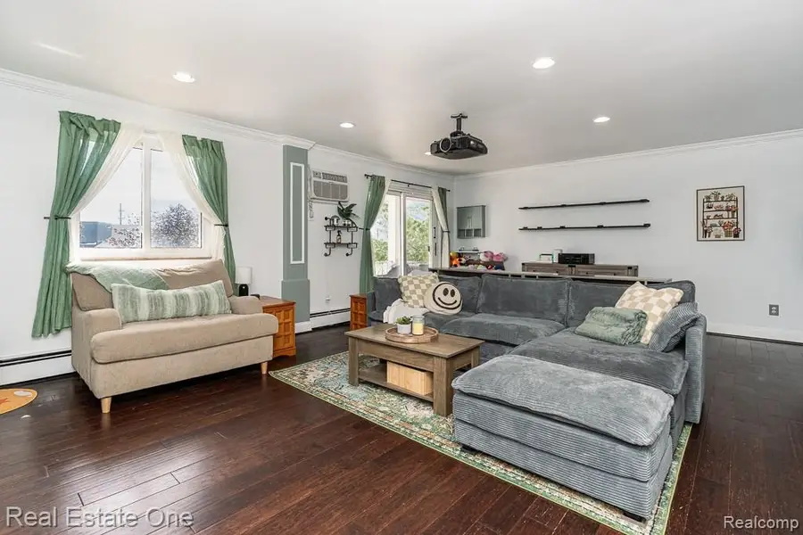 1121 Tienken, Rochester Hills, MI 48306 - #2