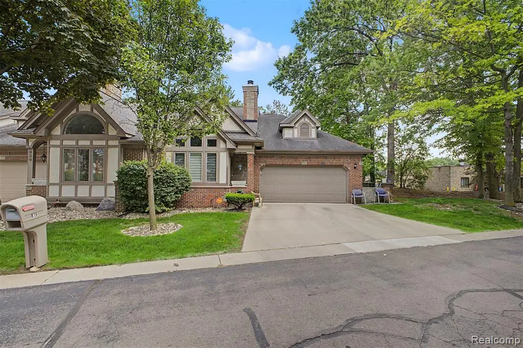 816 N Beech Daly, Dearborn Heights, MI 48127 - #1