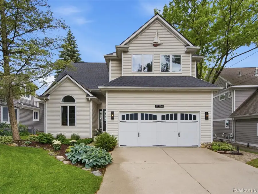 12224 Mantawauka, Fenton, MI 48430 - #2
