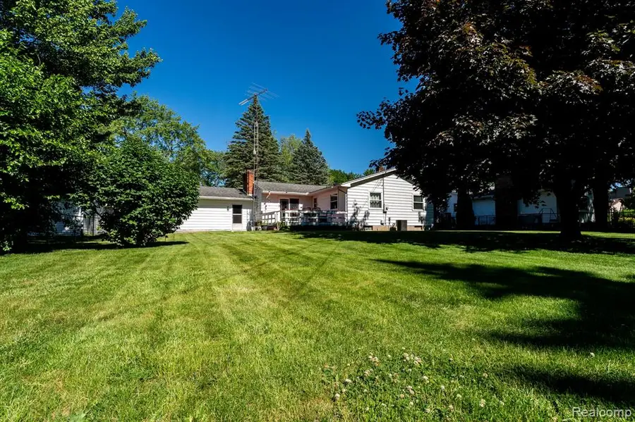 4190 Charter Oak, Flint, MI 48507 - #3