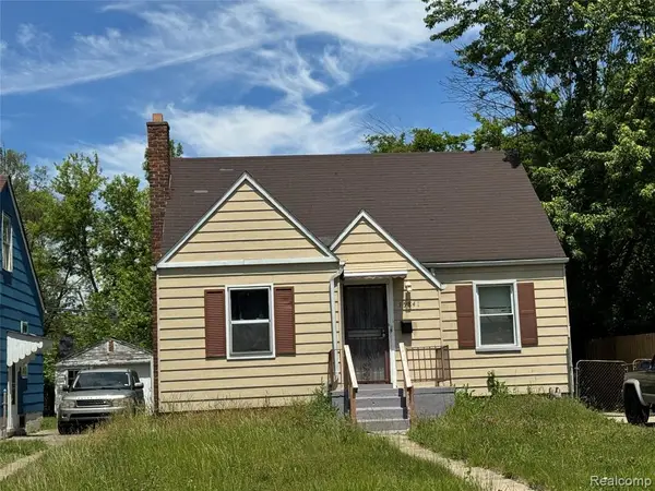 15841 Coram, Detroit, MI 48205