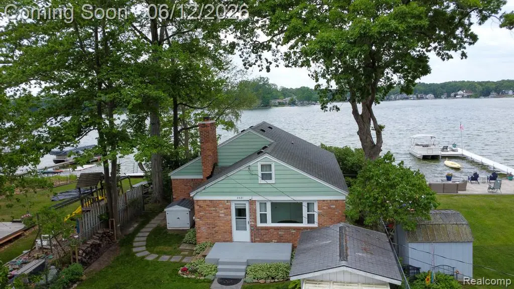 8691 Cooley Lake, Commerce Township, MI 48382 - #1