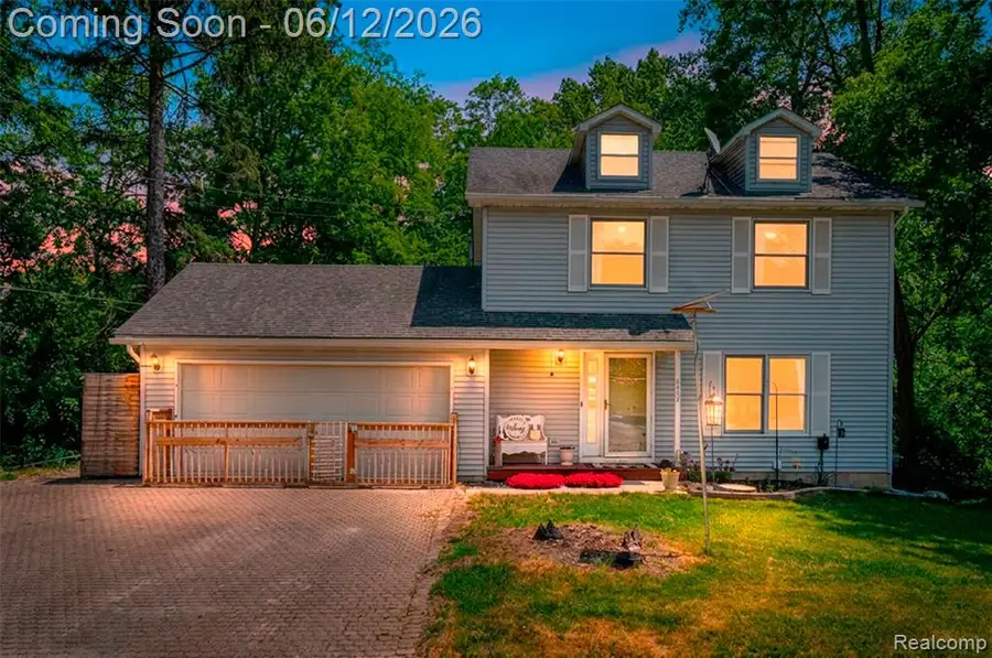 8639 Legrand, Brighton, MI 48116 - #2