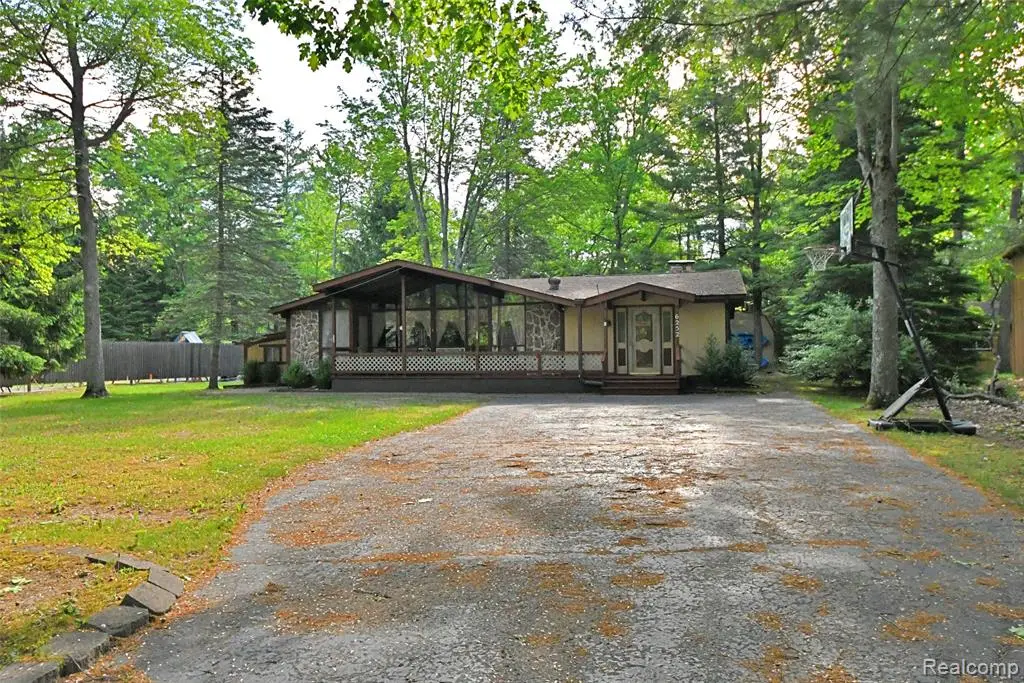 6252 Clearbrook, Saint Helen, MI 48656 - #1