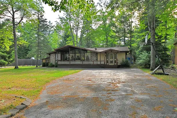 6252 Clearbrook, Saint Helen, MI 48656