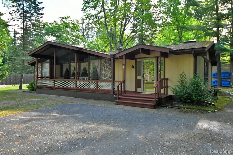 6252 Clearbrook, Saint Helen, MI 48656 - #2