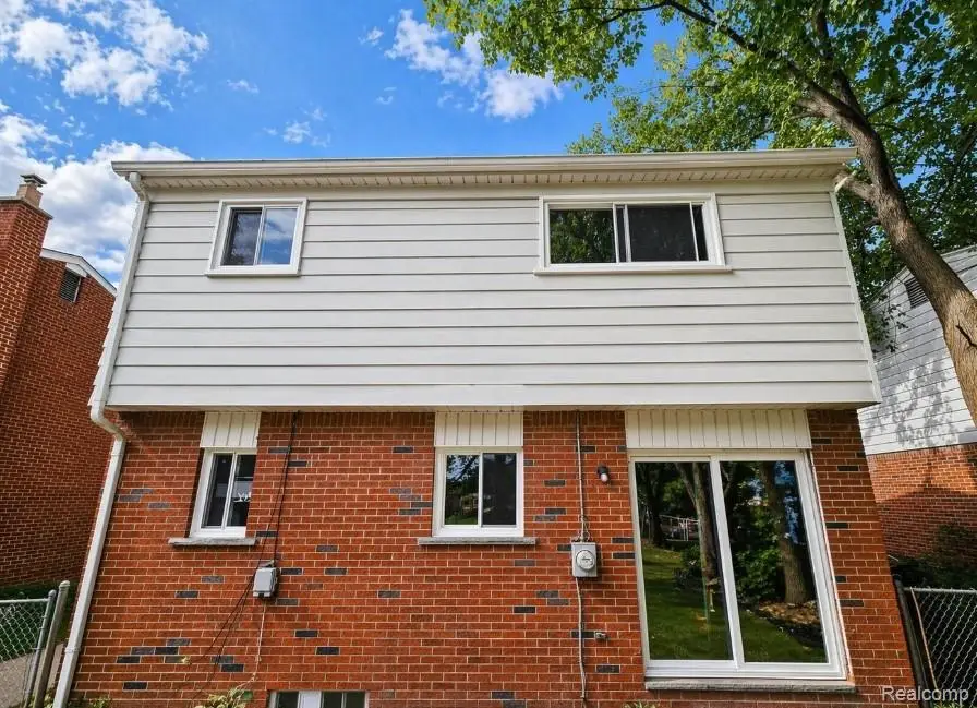 459 New York, Lincoln Park, MI 48146 - #2