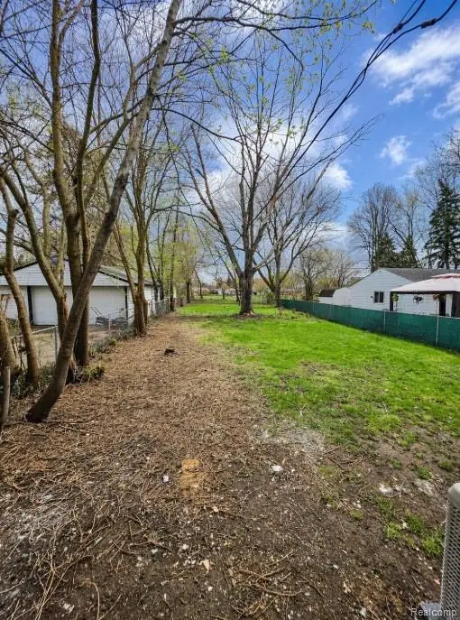 459 New York, Lincoln Park, MI 48146 - #3