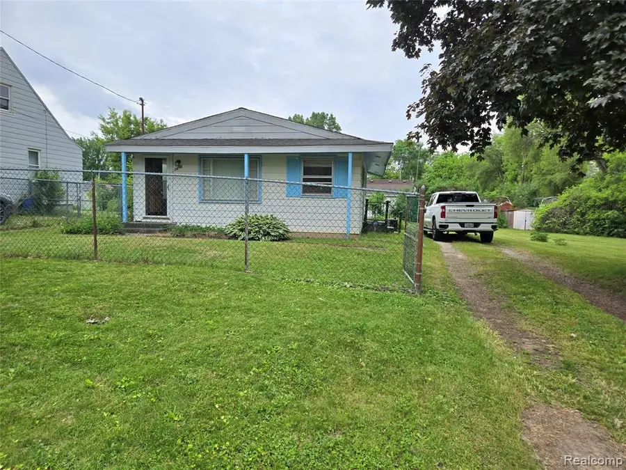 3433 W Mott, Flint, MI 48504 - #2