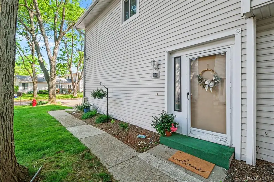 838 Corners, Orion Township, MI 48362 - #3