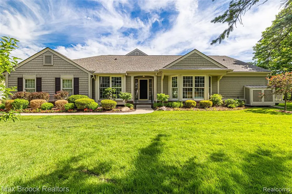 2493 Wildbrook, Bloomfield, MI 48304 - #1