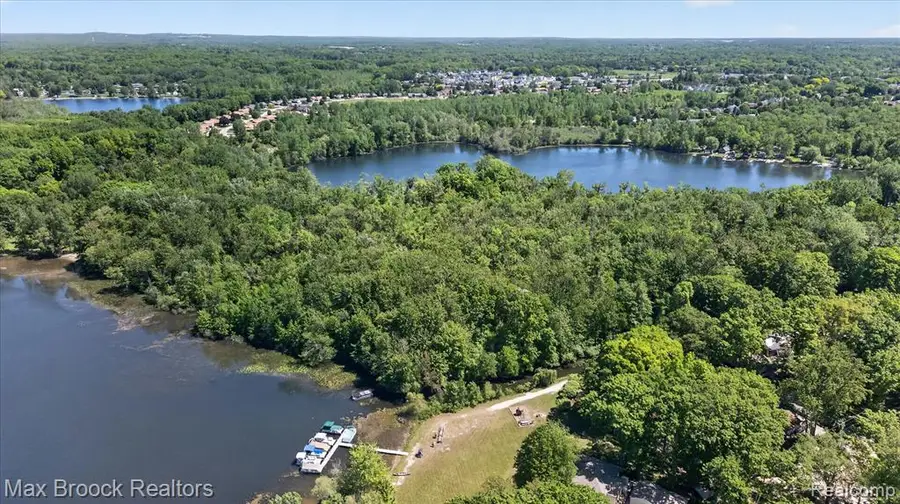 VAC Four Lakes, South Lyon, MI 48178 - #2