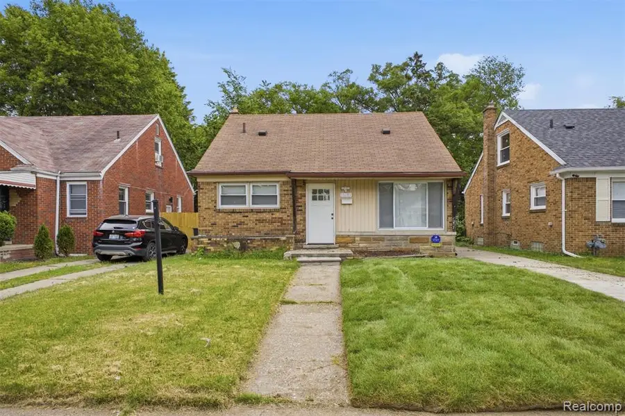 18492 Warwick, Detroit, MI 48219 - #2