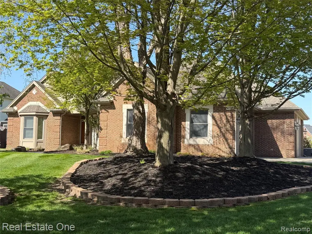 2616 Pebble Beach, Oakland, MI 48363 - #1