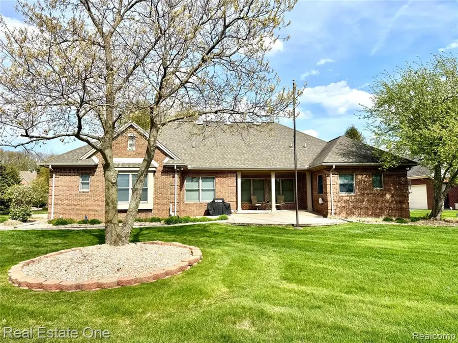 2616 Pebble Beach, Oakland, MI 48363 - #2