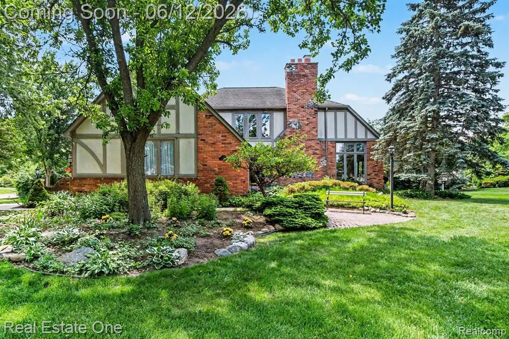 1751 Carpenter, Troy, MI 48098 - #1