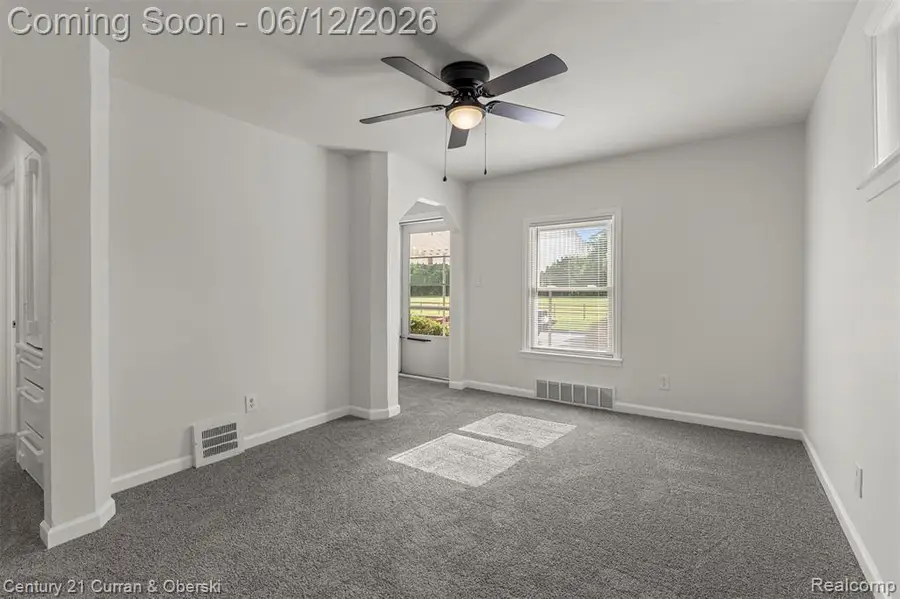 6719 Parkland, Dearborn Heights, MI 48127 - #3