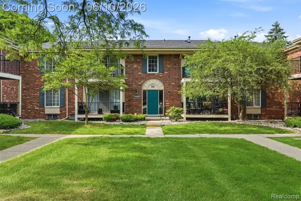 12042 15 Mile, Sterling Heights, MI 48312