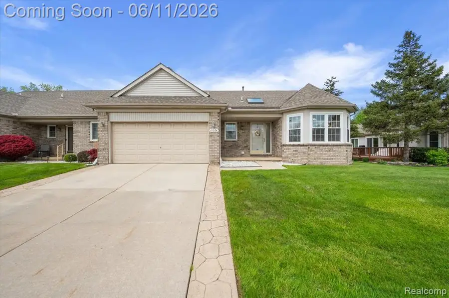 41034 Greenspire, Clinton, MI 48038 - #2