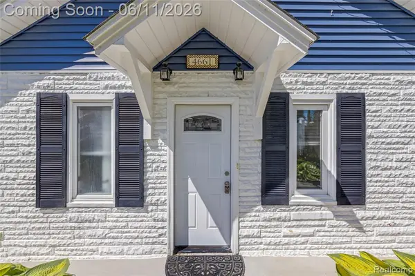 4661 Sashabaw, Waterford, MI 48329