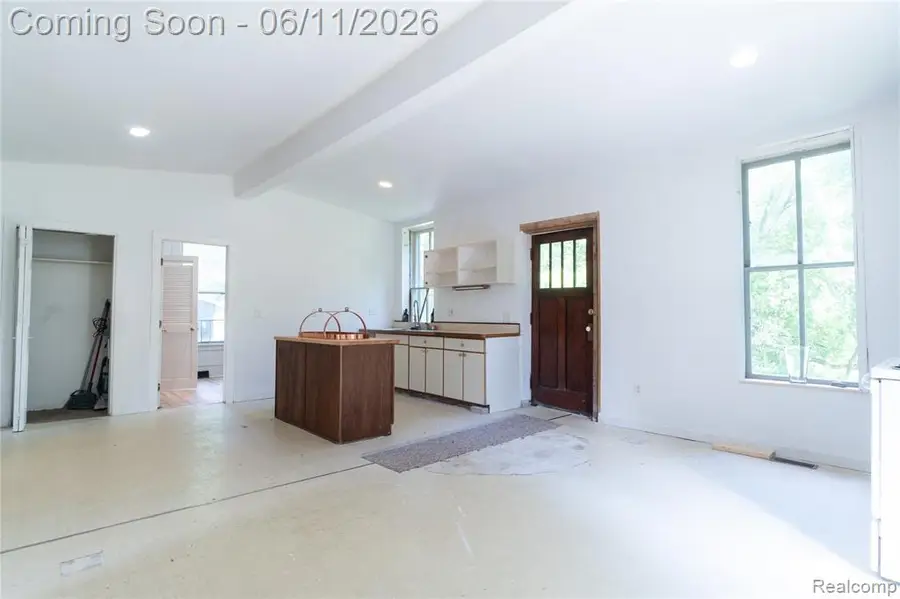 807 Baird, Holly, MI 48442 - #2