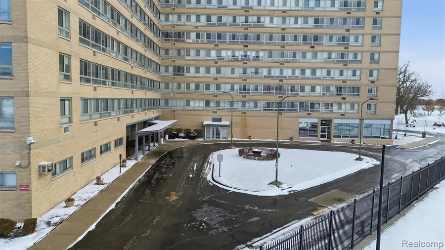 8900 E Jefferson #603, Detroit, MI 48214 - #3