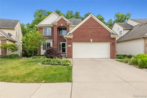 4158 Pepper Tree, Howell, MI 48843