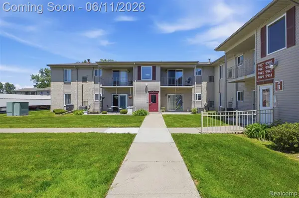 9921 Allen Pointe #4, Allen Park, MI 48101