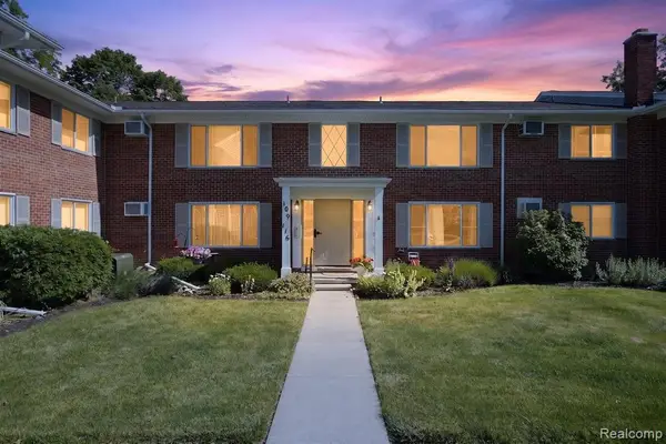 24111 Meridian #116, Grosse Ile, MI 48138