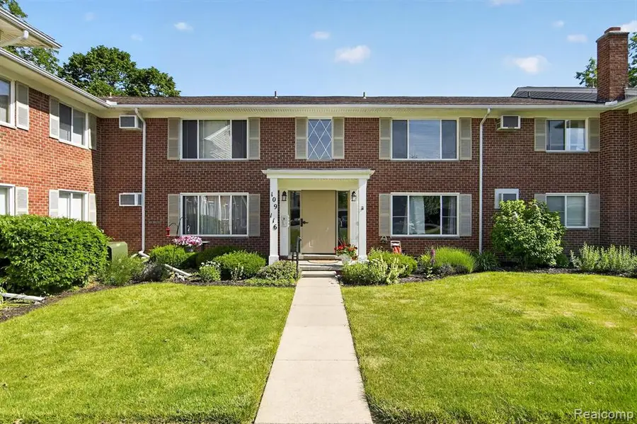 24111 Meridian #116, Grosse Ile, MI 48138 - #3