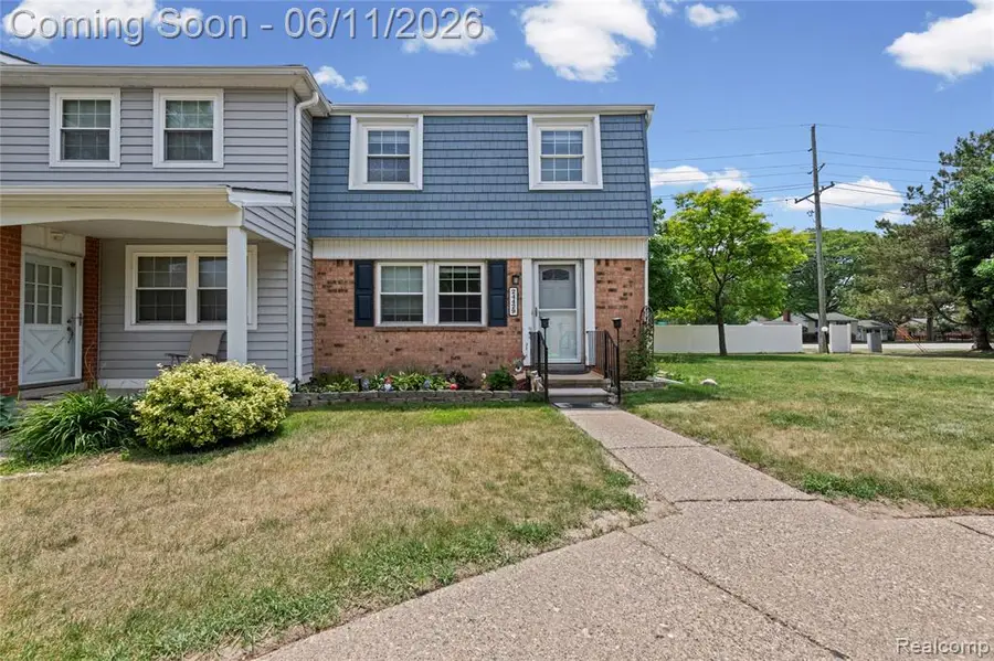 24429 Olde Orchard, Novi, MI 48375 - #3