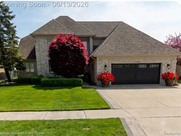 54390 Ashley Lauren, Macomb, MI 48042