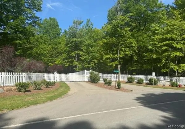 Lot 17 Towering Towering Oaks, Port Austin, MI 48467