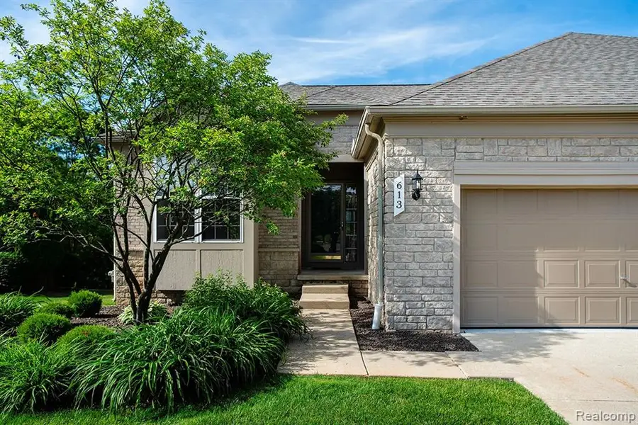 613 Zion, Howell, MI 48843 - #2