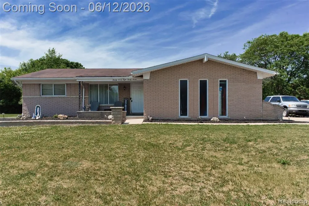 27827 Westcott Crescent, Farmington, MI 48334 - #1