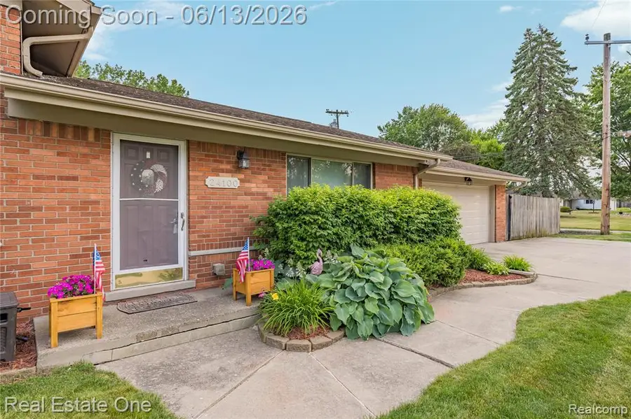 24100 Alpine, Clinton Township, MI 48036 - #3