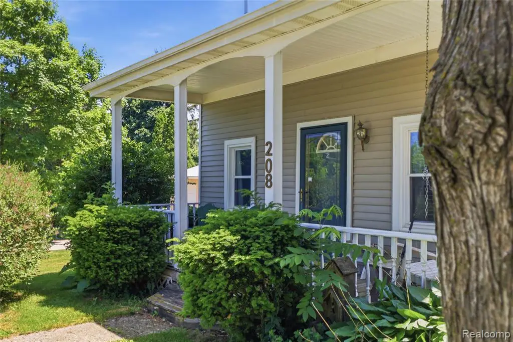 208 Flushing, Gaines, MI 48436 - #1