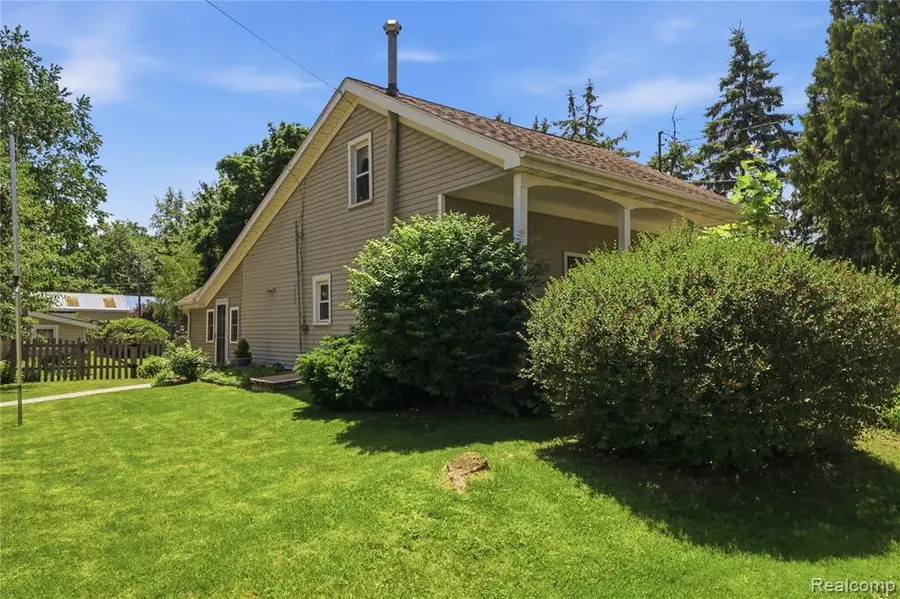 208 Flushing, Gaines, MI 48436 - #3