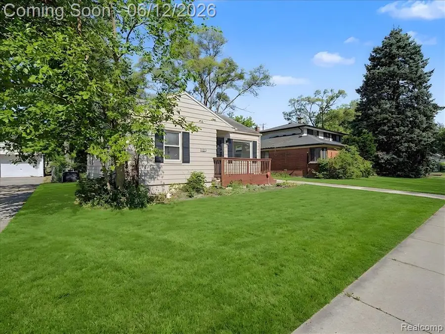 21829 Shakespeare, Eastpointe, MI 48021 - #2